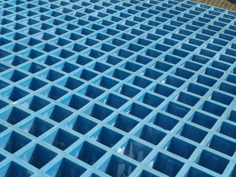 smooth molded fiberglass grating